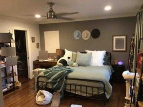 Building Photo - 10313 Shadow Oaks Dr