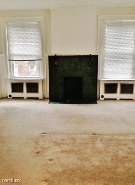 Building Photo - 127 Delafield Rd