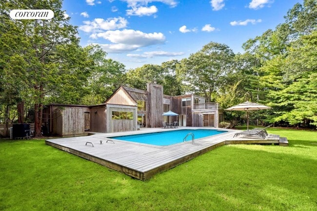 Building Photo - 26 Woodland Way