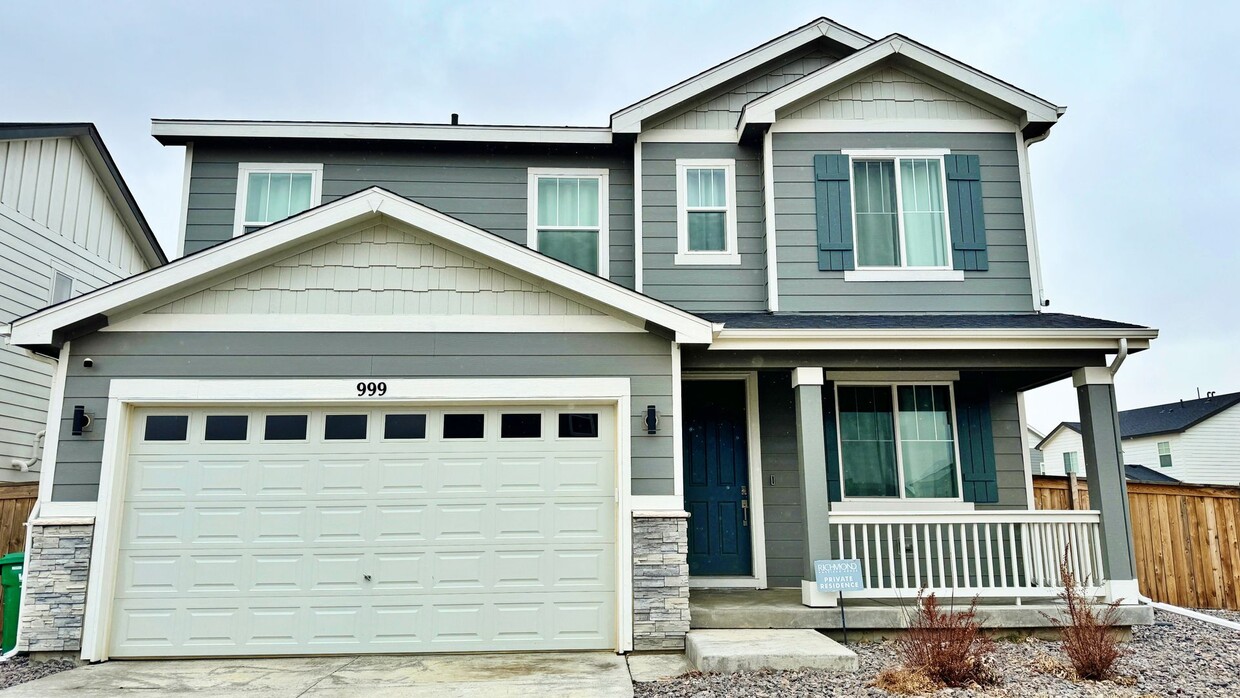 Primary Photo - Fantastic Newer 3 Bed 3 Bath Home in Sky R...