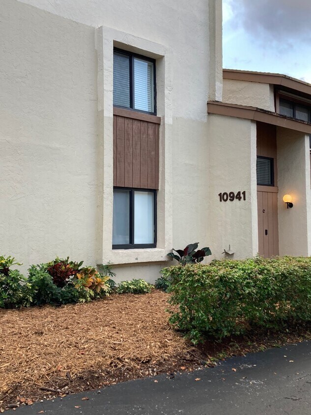 Entrance - 10941 SW 113th Pl