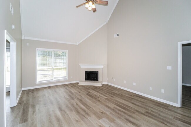 Foto del edificio - 1161 Red Fern Cir E
