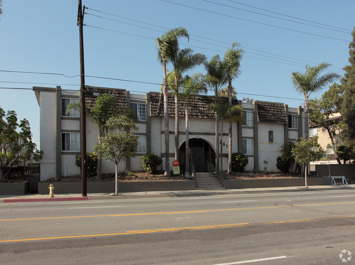 Foto del edificio - Royal Palms Apartments