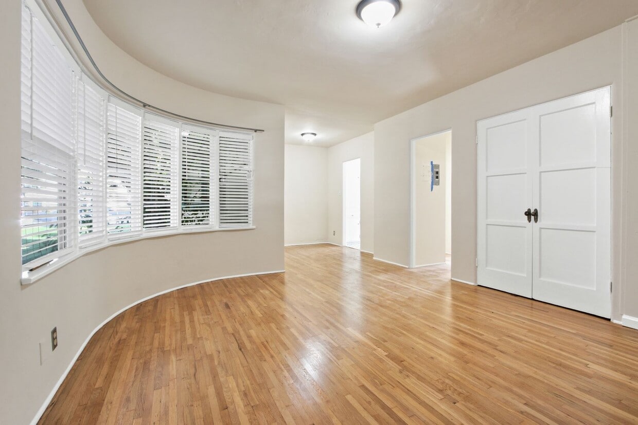 Primary Photo - 2202-2206 20th St