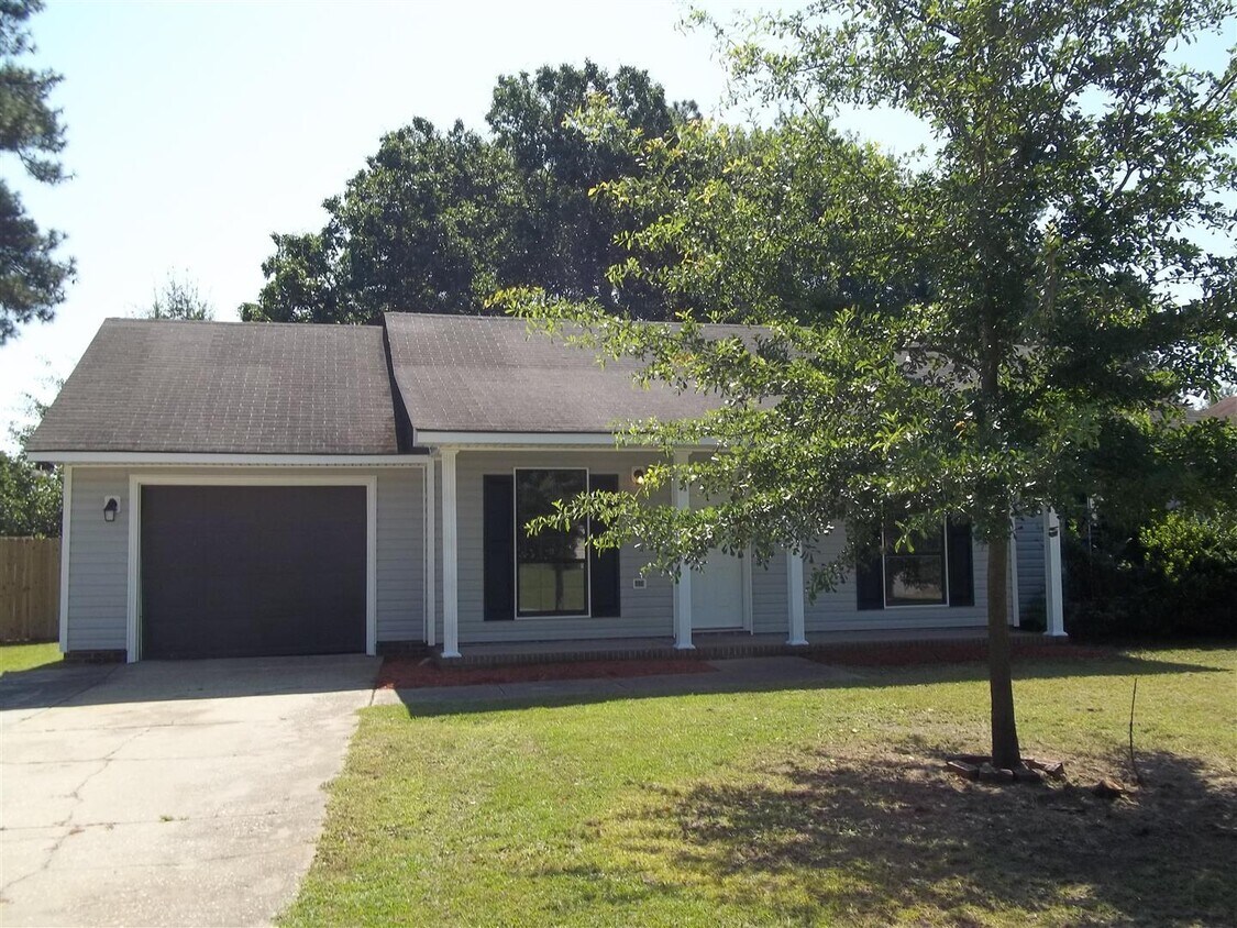 Foto principal - Spring Lake, NC 28390