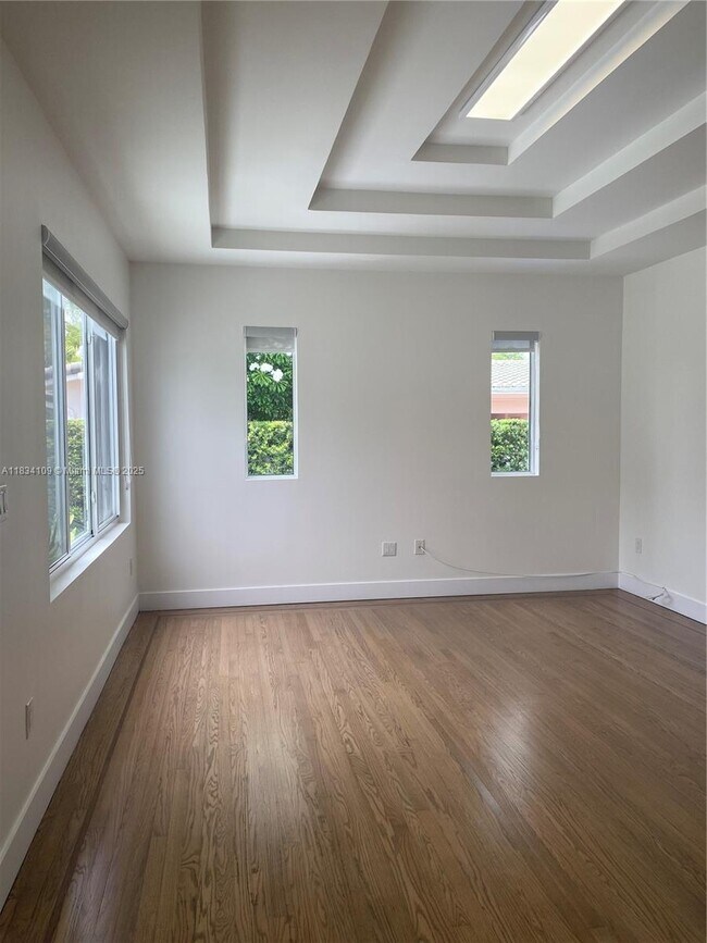 Foto del edificio - 2105 SW 12th St