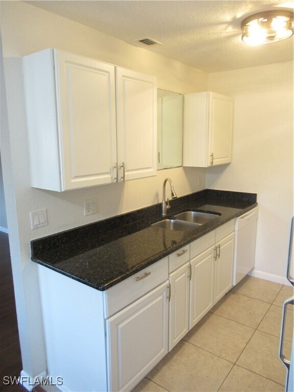 Foto del edificio - 4605 Bayshore Dr