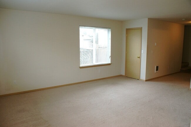 Building Photo - 14448Aa