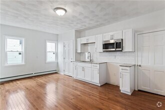 Building Photo - 418-418 Admiral St