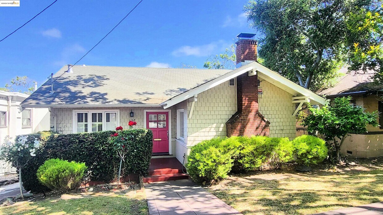Foto principal - 1137 Oakland Ave