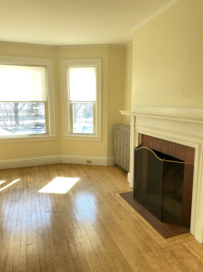 Foto del edificio - 91 Washburn Ave