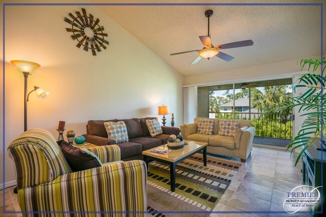 Building Photo - BERKSHIRE LAKES - 2 BEDS / 2 BATHS - SCREE...