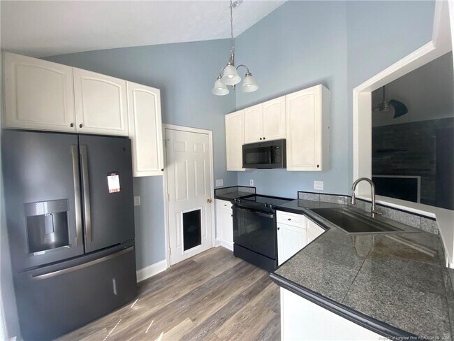 Foto del edificio - 5715 Walkabout Rd