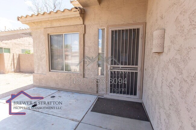 Building Photo - 1373 W Longhorn Dr