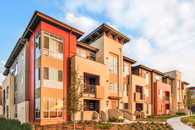 Building Photo - The Aster Town Center