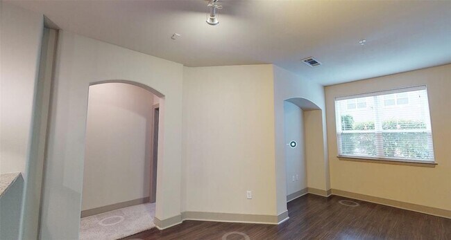 Foto del edificio - 1340 W Gray St