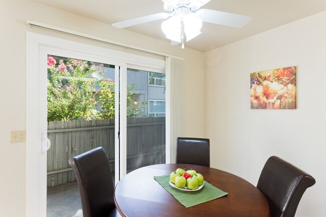 Foto del interior - Chico Meadows Apartments