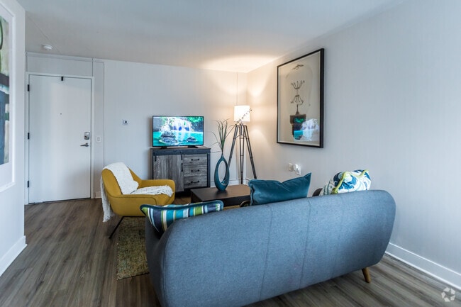 1 BR, 1 BA - The Sydney - Monarch on Highland