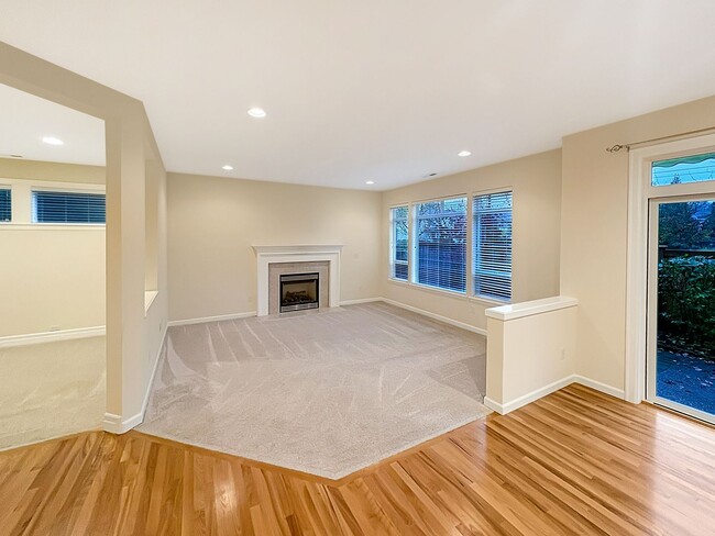 Building Photo - Spacious Rockport home in beautiful Bothell Community