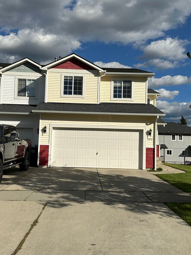 1374 Kaleigh Ct, Coeur d'Alene, ID 83814 Townhome Rentals in Coeur d