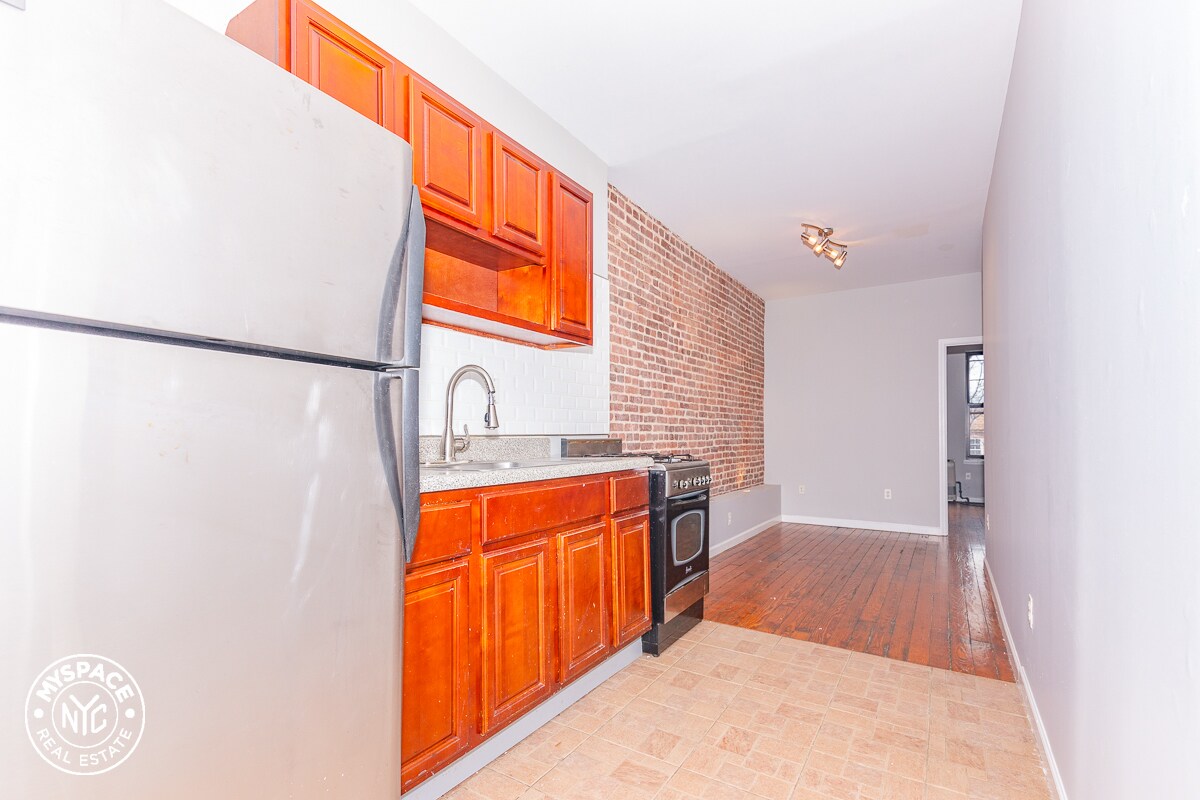 20 Covert St. Unit 1Y, Brooklyn, NY 11207 Room for Rent in Brooklyn