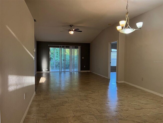 Foto del edificio - 1413 Watermill Cir