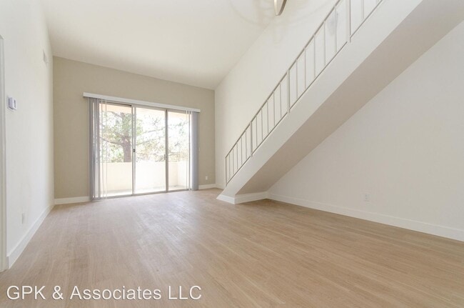 Building Photo - 11757 Kiowa Ave