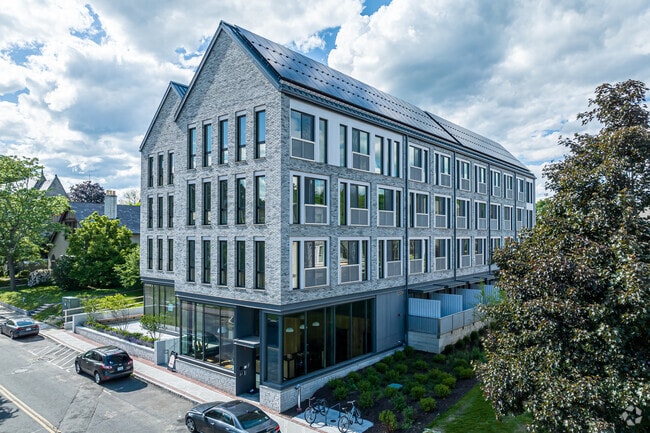 Building Photo - 26 Spring Street