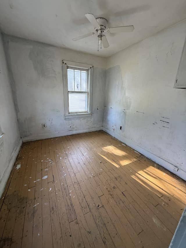 Building Photo - 1700 W Grand Ave