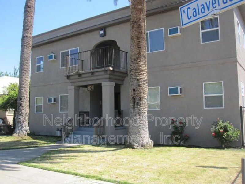 Primary Photo - 104 N Calaveras St