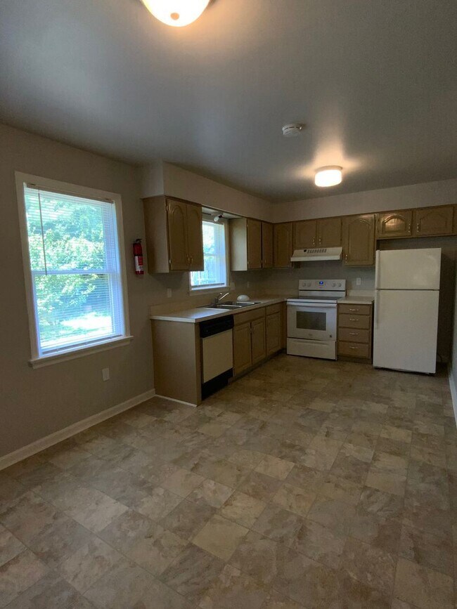 Building Photo - 3 br, 1.5 bath House - 2617 NORTHFIELD DRIVE