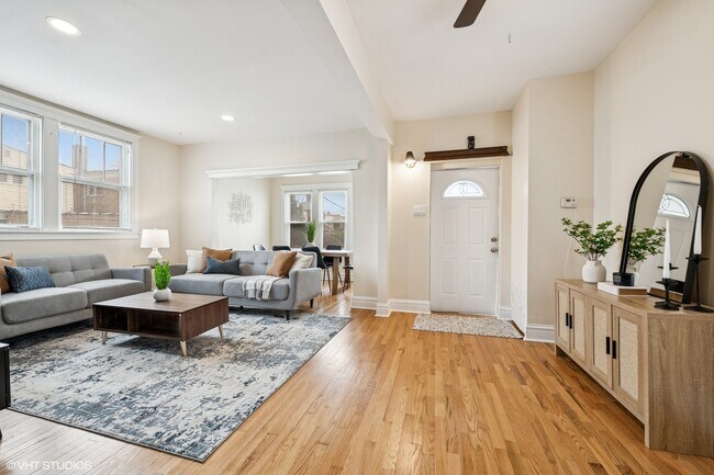 Foto del edificio - 2542 N Long Ave