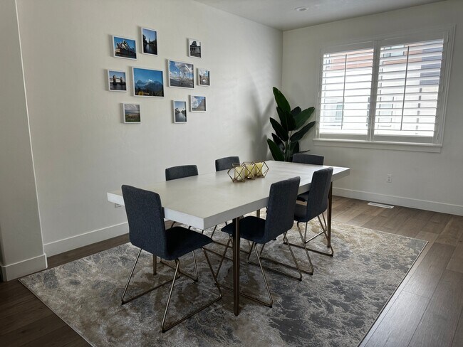 Foto del edificio - 785 W Bronze Leaf Rd