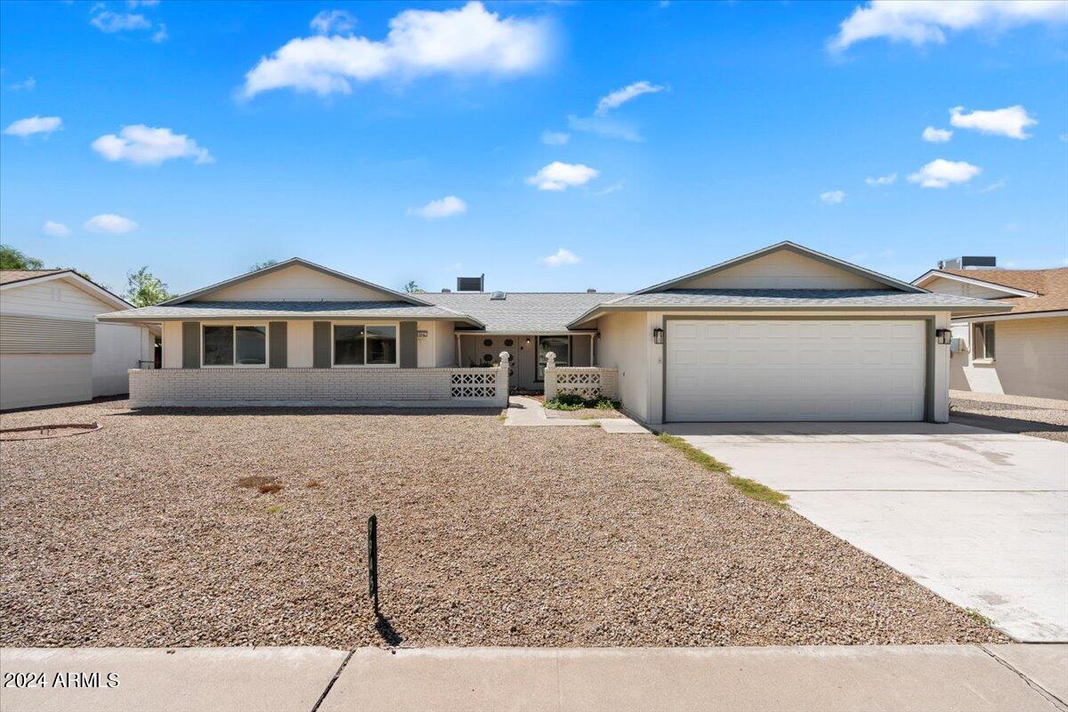 Foto principal - 9945 W Camden Ave