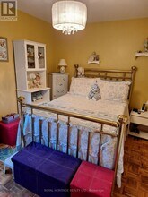 Building Photo - 677 Marksbury Rd