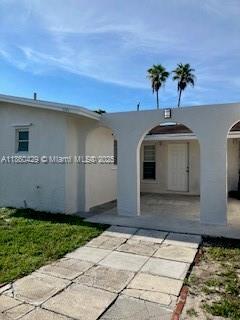 Foto principal - 6181 SW 41st Ct