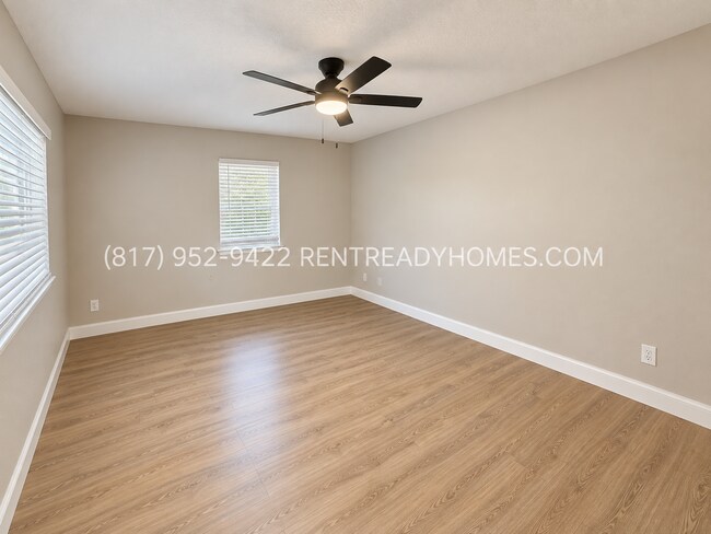 Foto del edificio - 806 N Center St