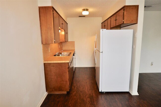 Foto del edificio - 511 W Oak St