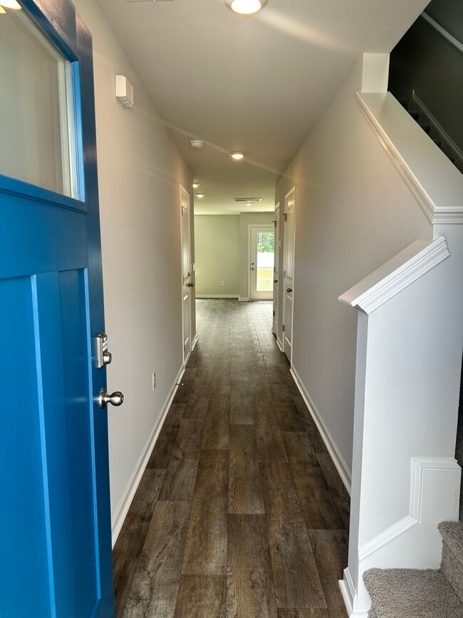 Building Photo - 4162 High Glen Dr