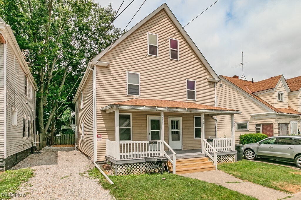 3724 W 41st St Cleveland, OH 44109 – photo 2