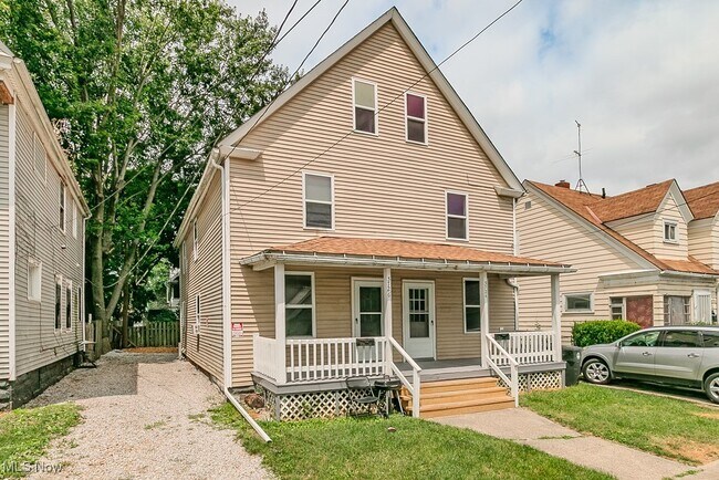 Building Photo - 3724 W 41st St