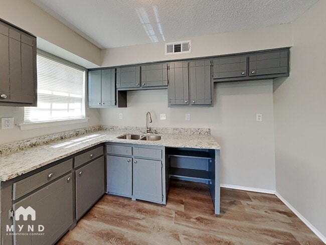 Building Photo - 3763 Rainford Dr