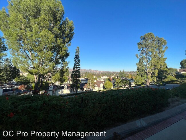 Building Photo - 2 br, 2 bath House - 5574 E Vista Del Amigo