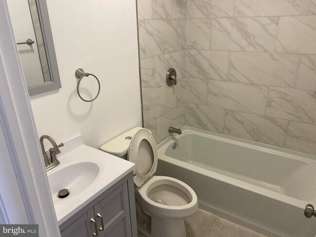 Foto del edificio - 1223 W Silver St