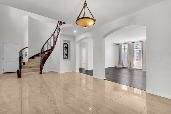 Foto del edificio - 13402 Jasper Loop