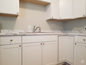 Building Photo - 3542 Albee Dr