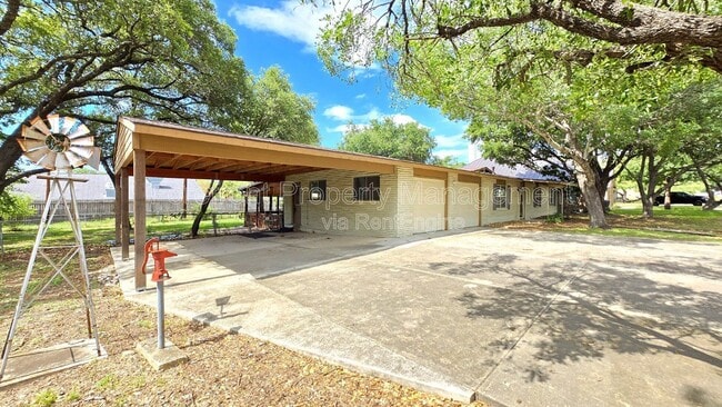 Foto del edificio - 7609 Linkside St