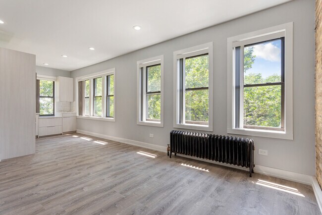 Foto del edificio - 1320 W Birchwood Ave