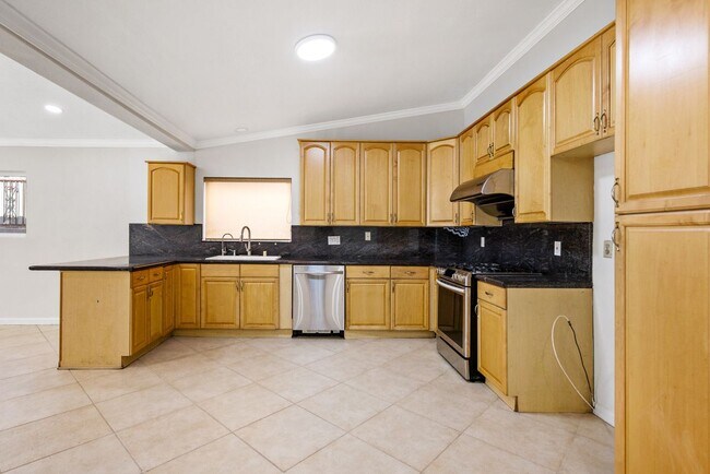 Foto del edificio - 1167 Tierra Luna