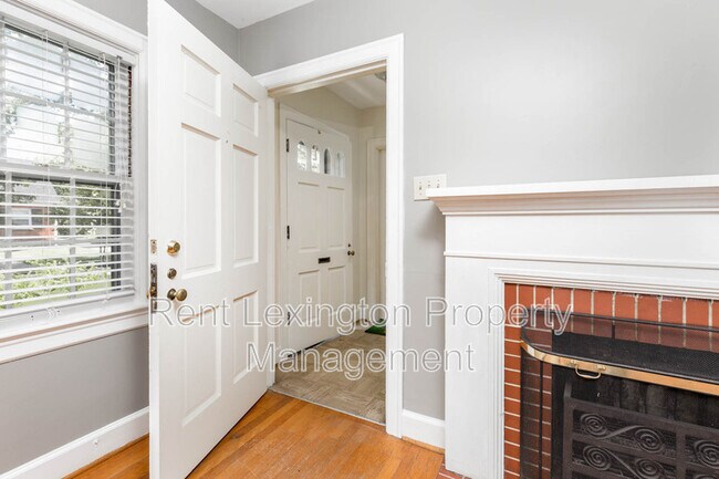 Foto del edificio - 123 Barberry Ln